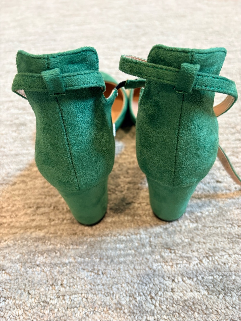 Emerald Green Suede Like Pointed Toe Ankle Strap Heels Size 40 - Picture 6 of 9